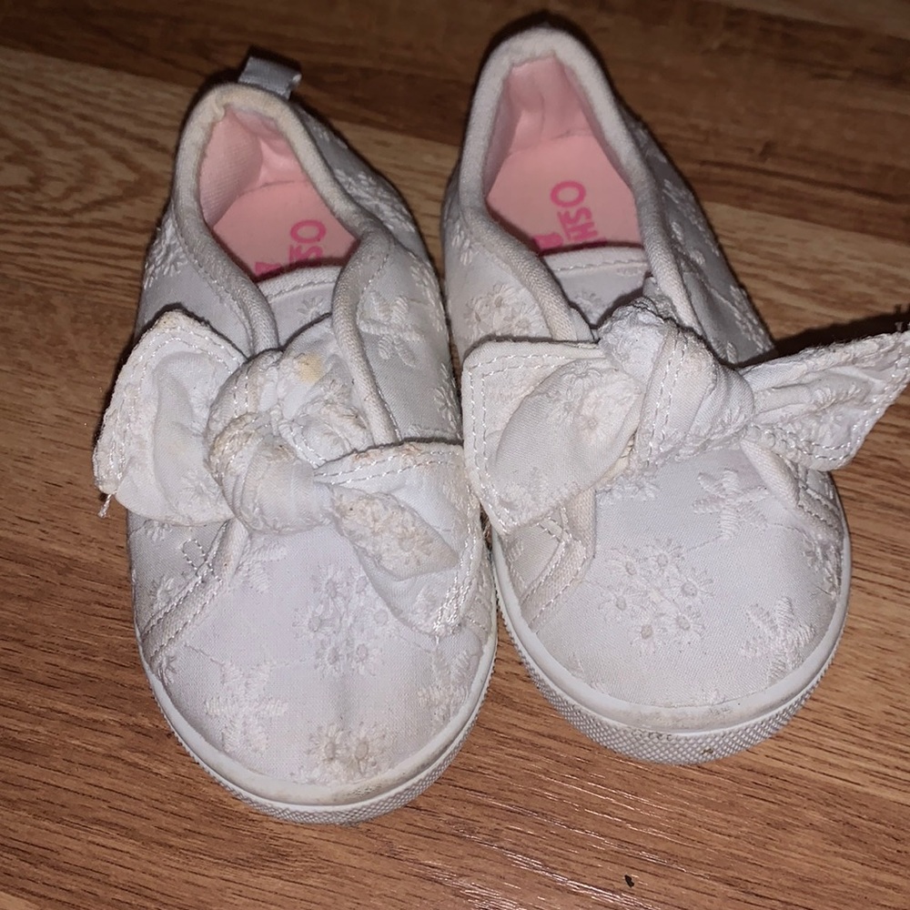 Osh Kosh baby shoes